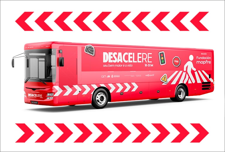 Desacelere Seu bem maior é a vida Desacelere o ônibus da campanha<br />
Seu bem maior é a vida.