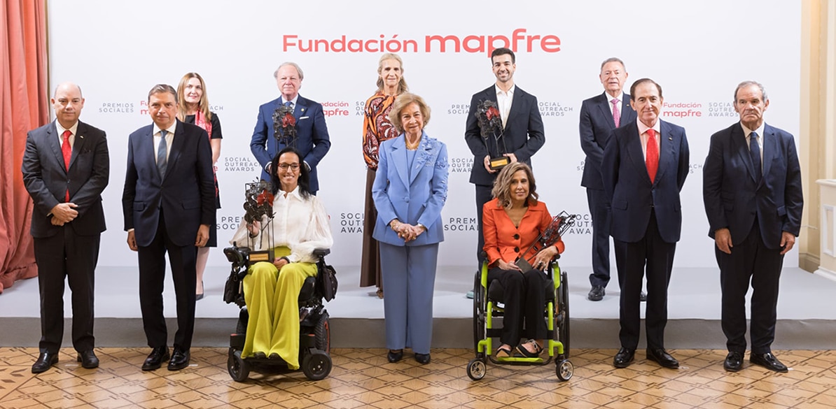 Prêmios Sociais Fundación Mapfre 2026 Queen Sofía with the 2026 Social Award recipients.
